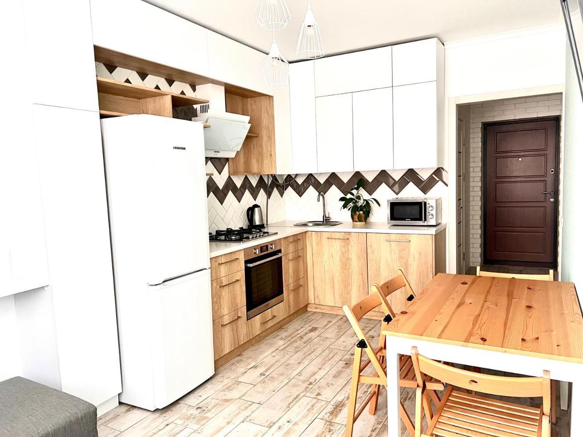 Osapart Cozy Apartment In A Complex Semycvit Львів Екстер'єр фото