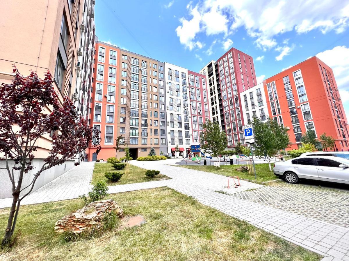 Osapart Cozy Apartment In A Complex Semycvit Львів Екстер'єр фото
