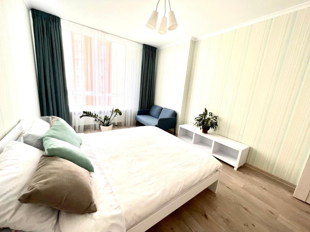Osapart Cozy Apartment In A Complex Semycvit Львів Екстер'єр фото
