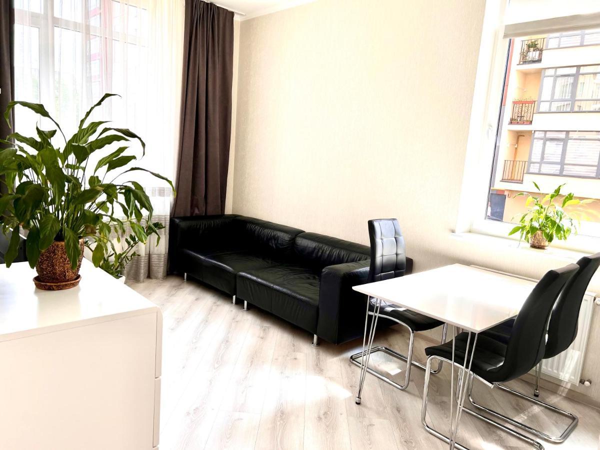 Osapart Cozy Apartment In A Complex Semycvit Львів Екстер'єр фото