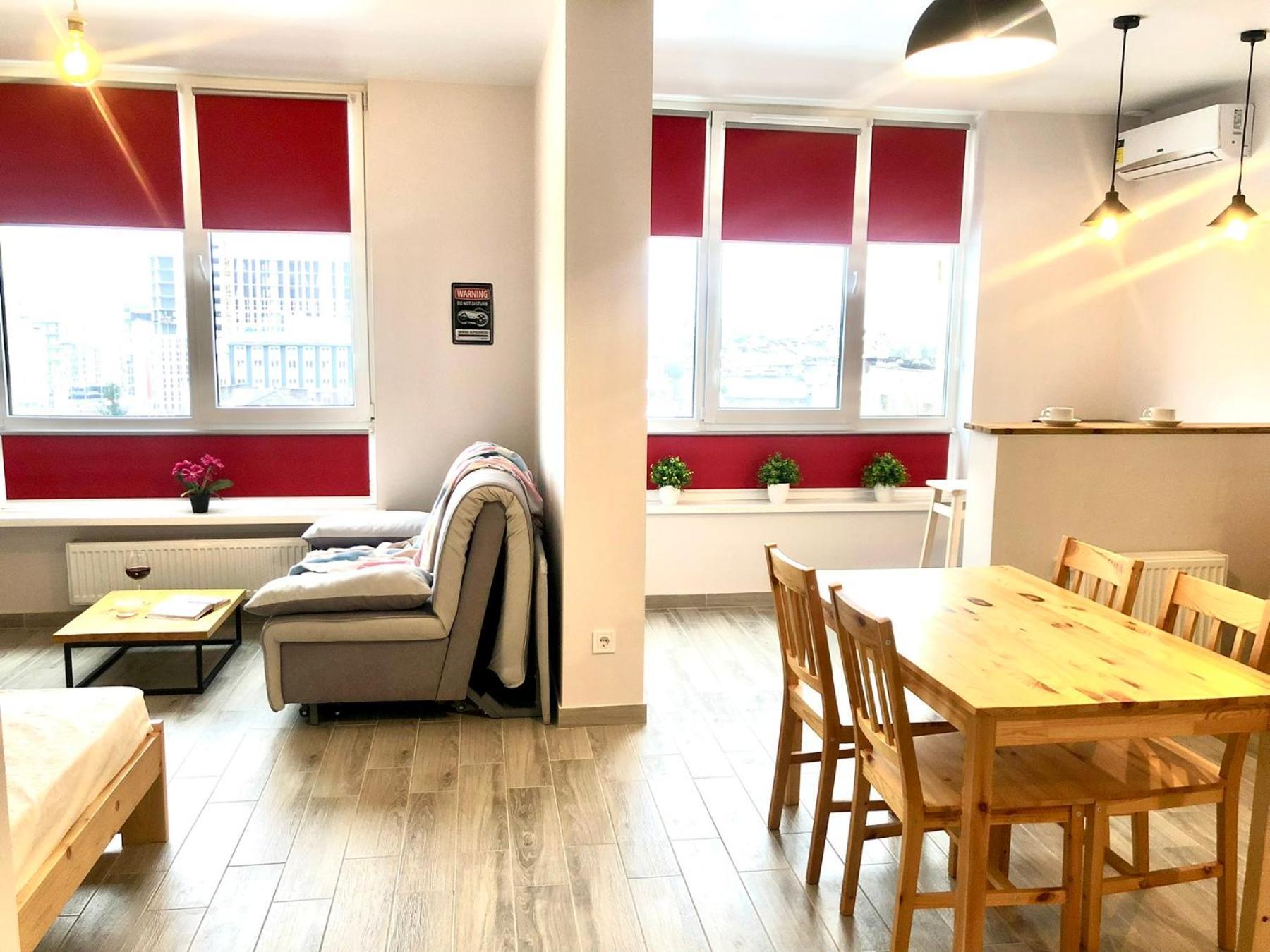 Osapart Cozy Apartment In A Complex Semycvit Львів Екстер'єр фото